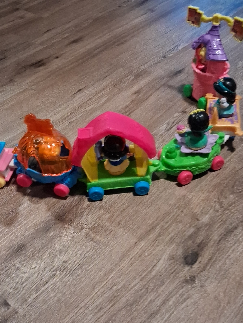 Fisher Price Disney Princess Train - Picture 13 of 14
